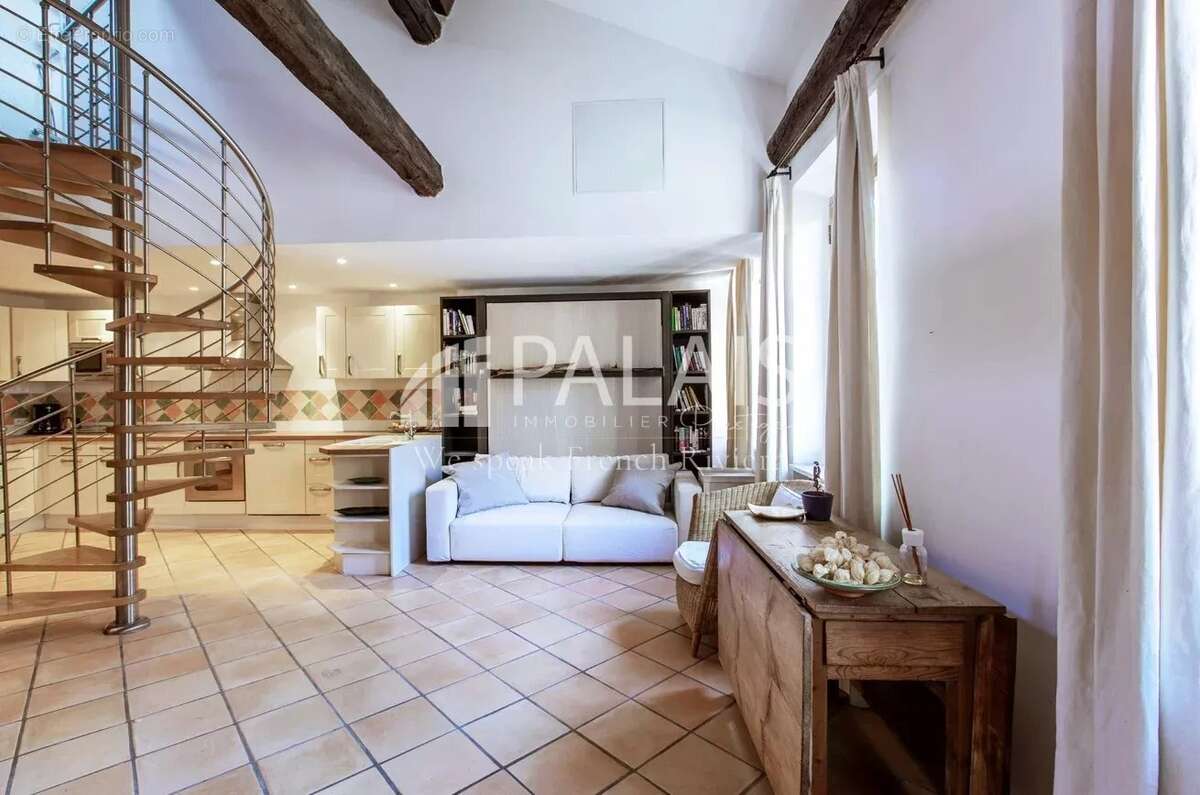 Appartement à VILLEFRANCHE-SUR-MER