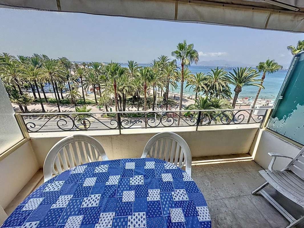 Appartement à CANNES