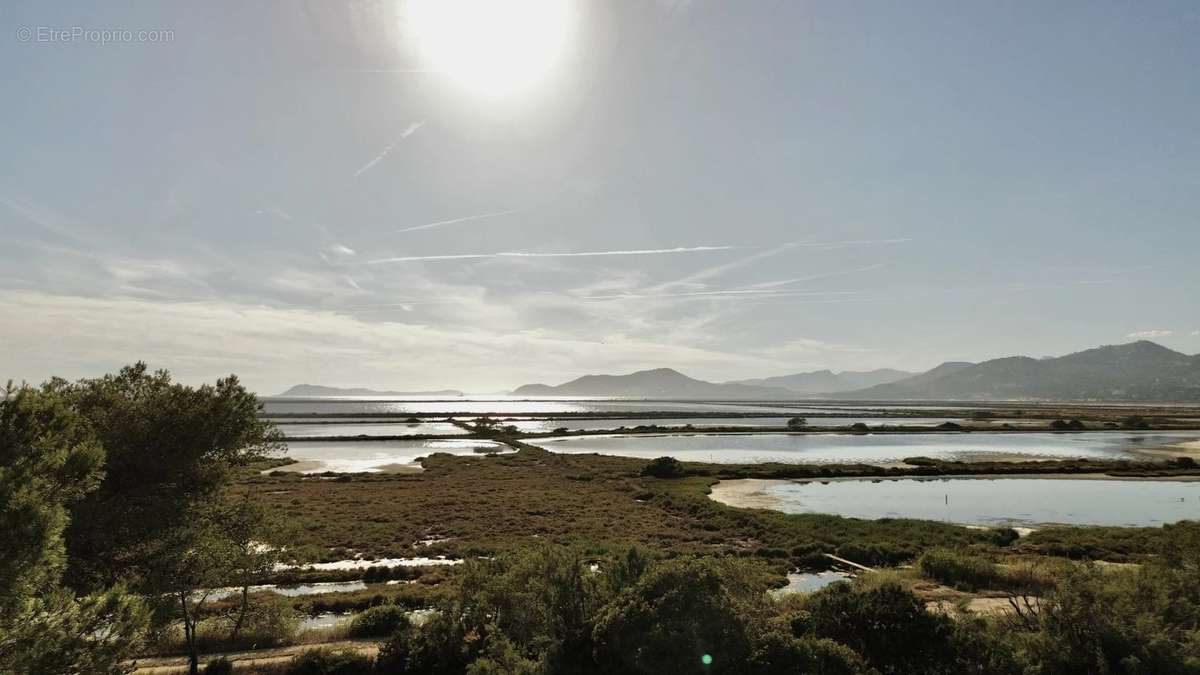 Terrain à HYERES