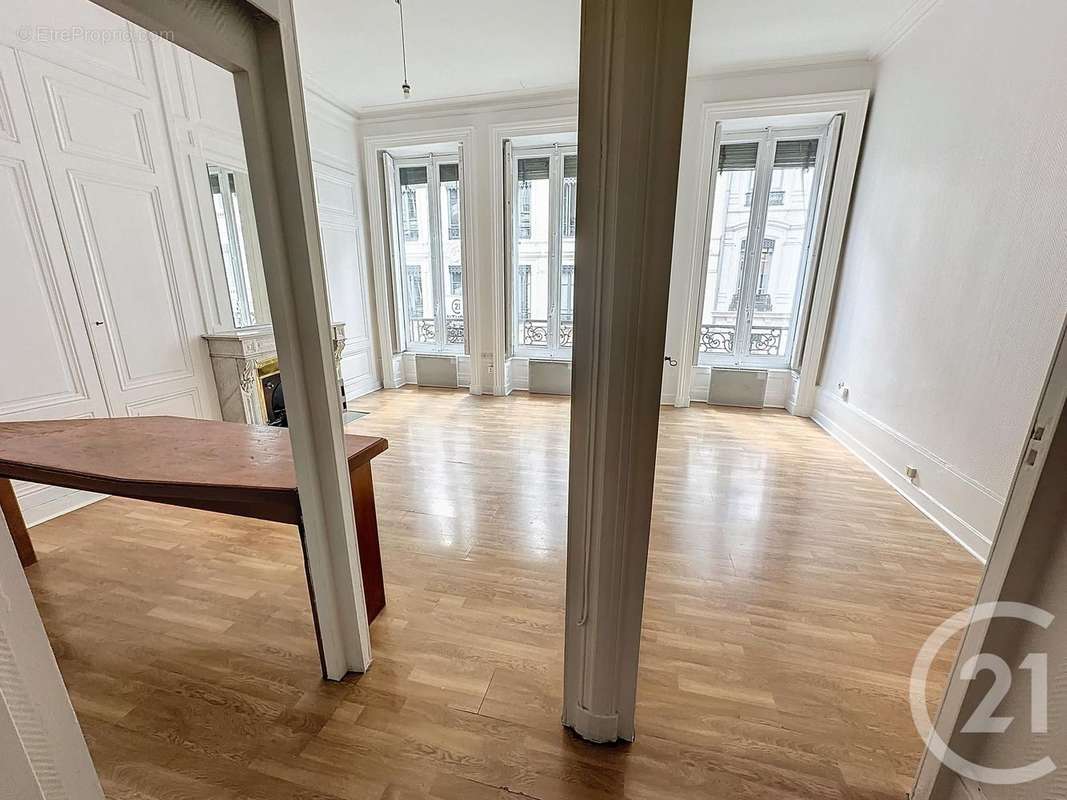 Appartement à LYON-1E