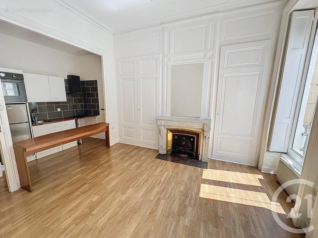 Appartement à LYON-1E