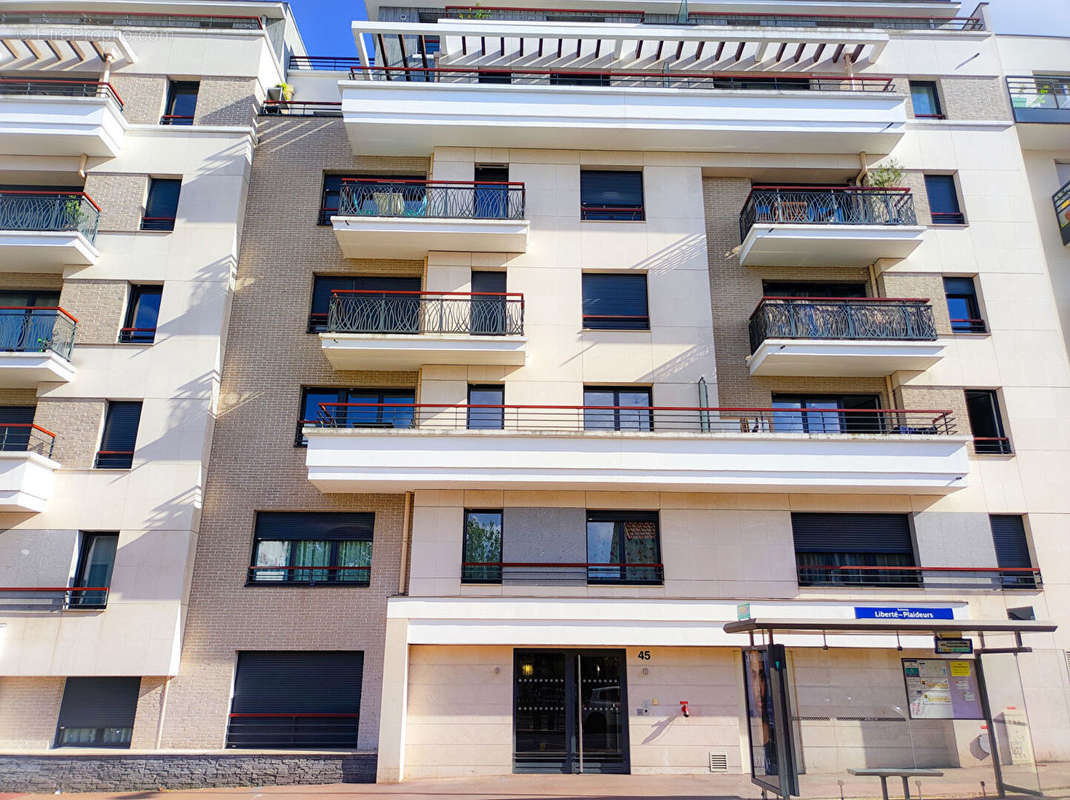 Appartement à SURESNES