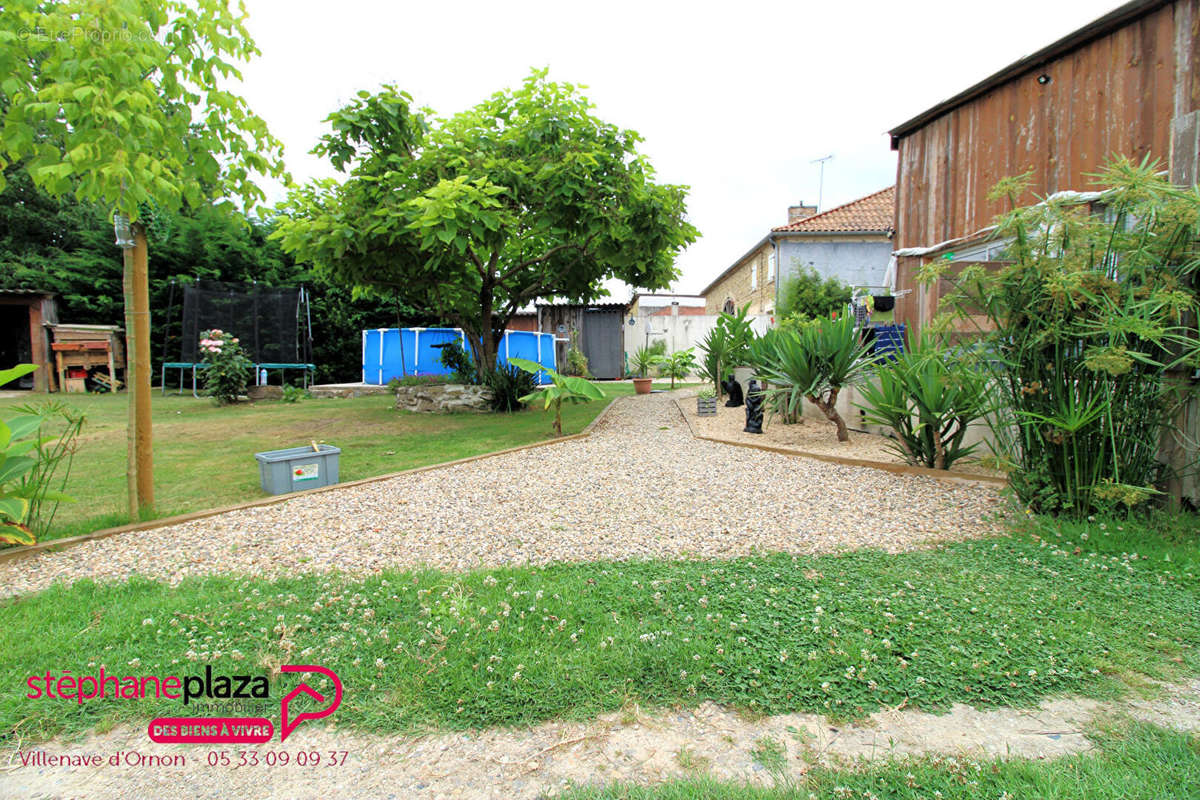 Maison à LAMOTHE-LANDERRON