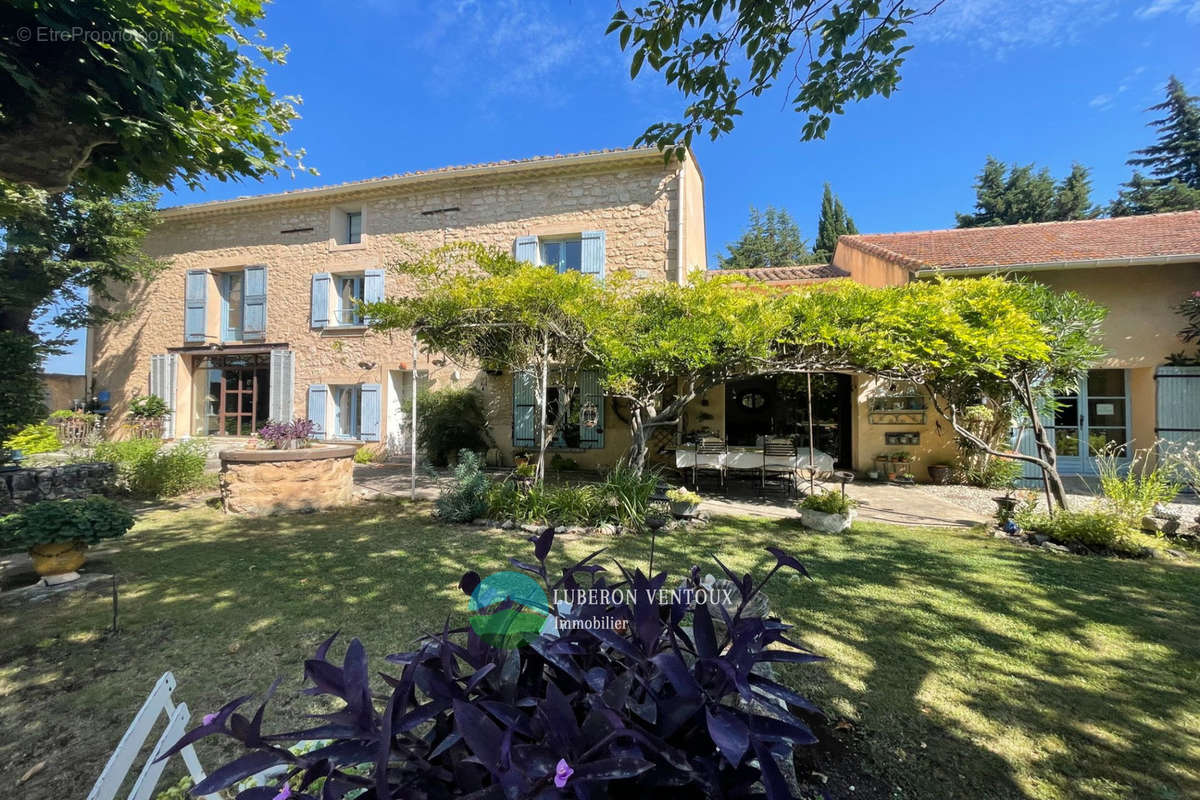 Maison à MONTEUX