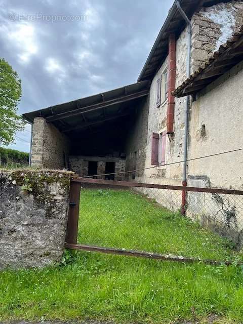 Maison à SAINT-VICTURNIEN