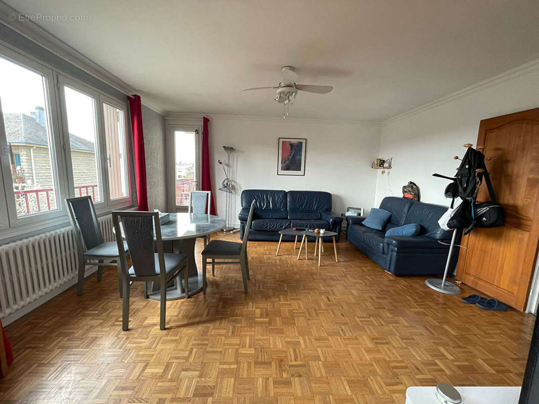 Appartement à AUBERGENVILLE