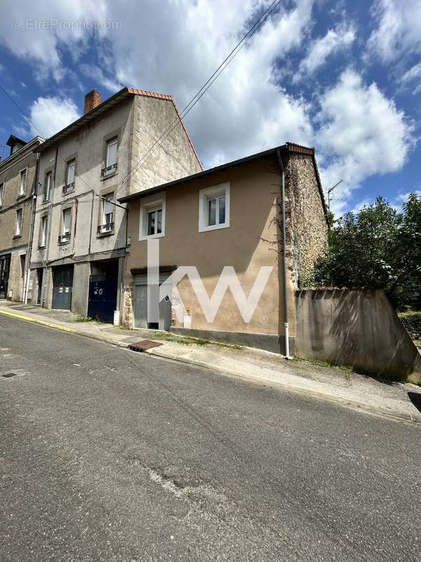 Maison à SAINT-JUNIEN