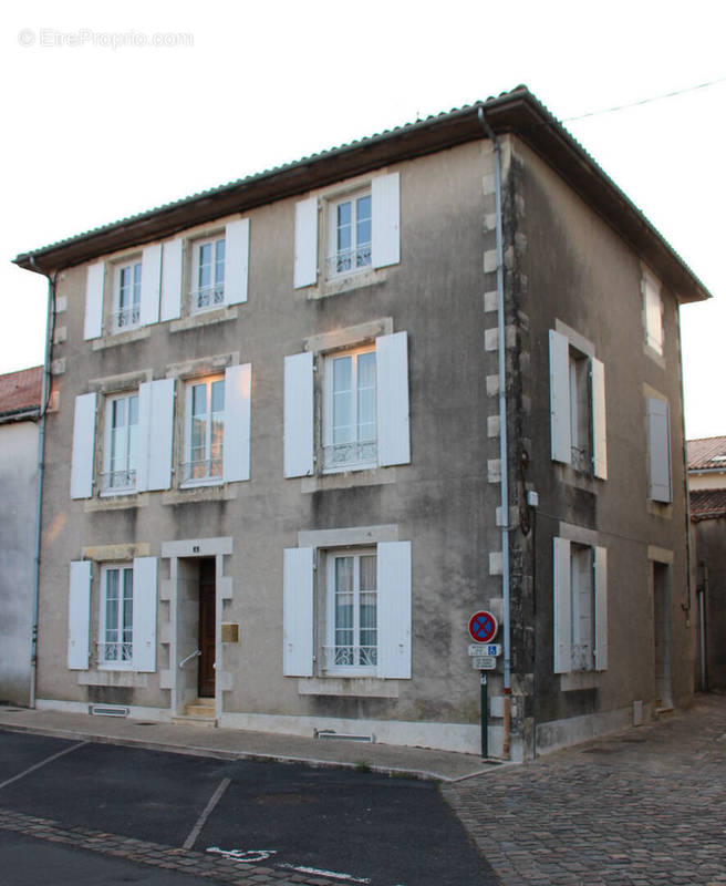 Maison à CIVRAY