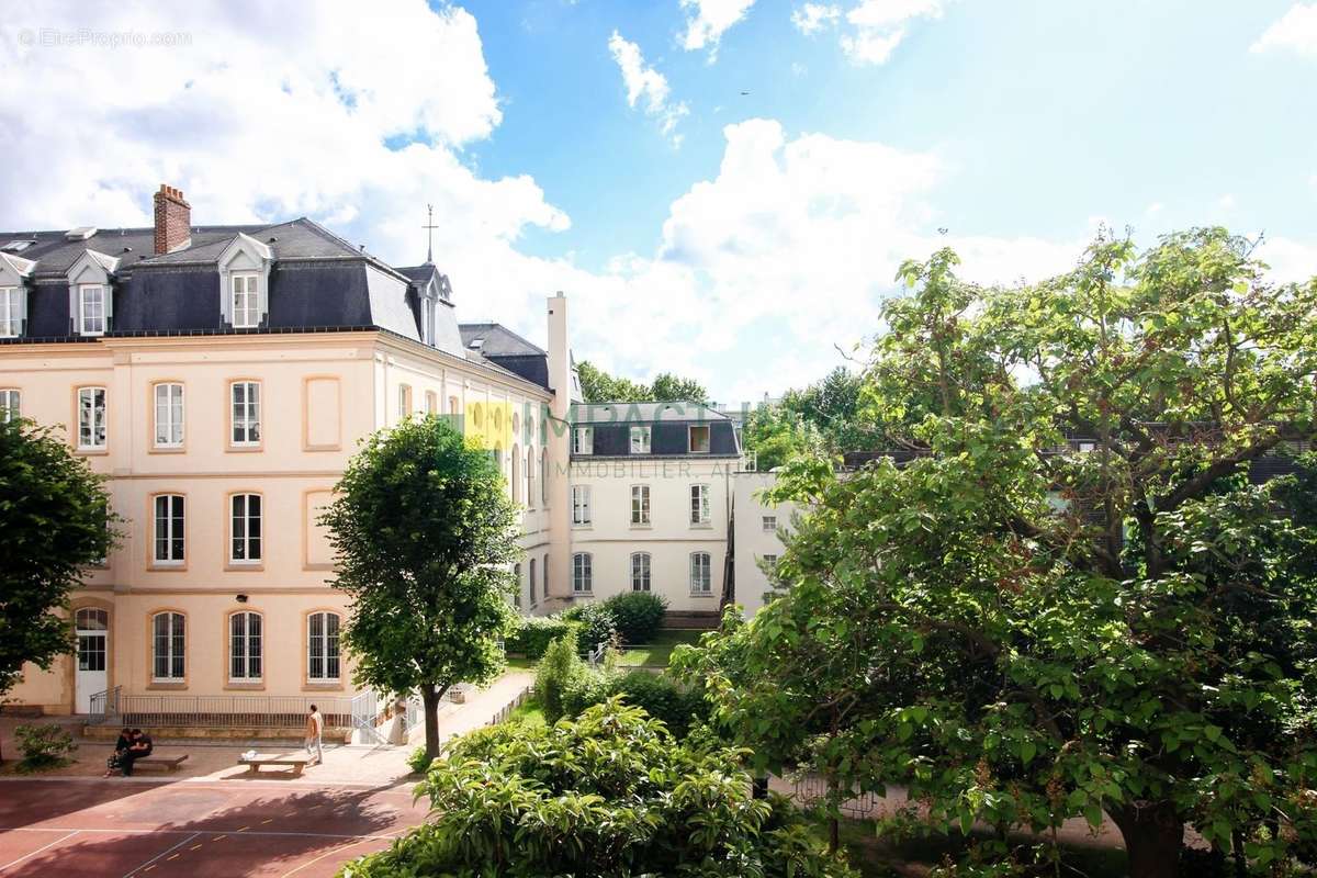 Appartement à LEVALLOIS-PERRET