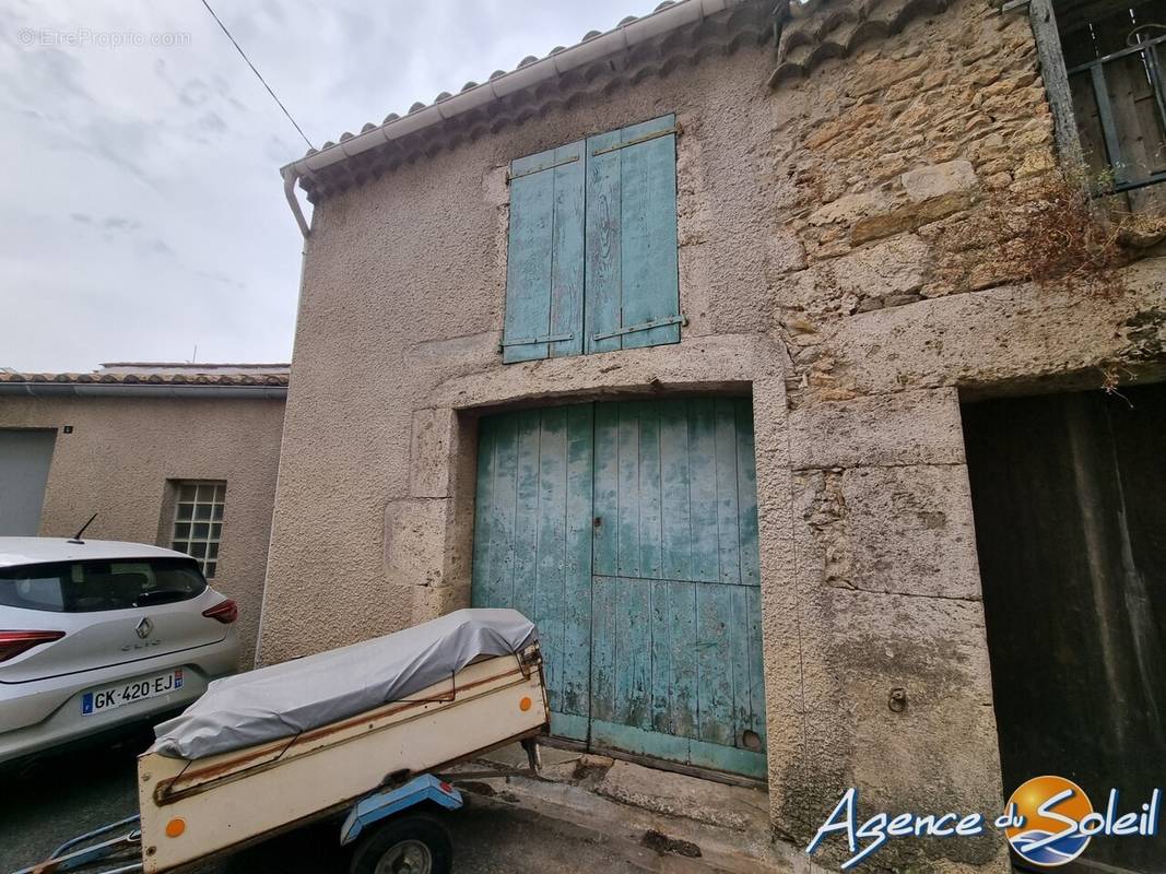 Maison à FONTCOUVERTE