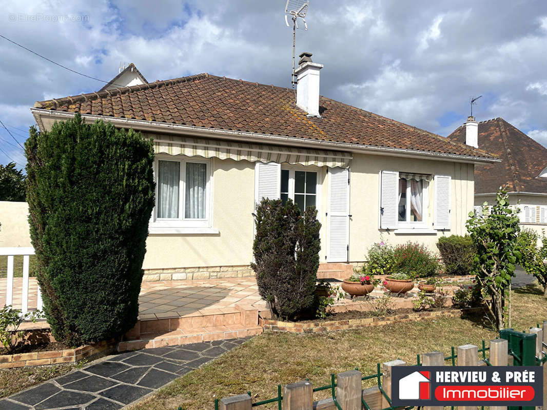 Maison à OUISTREHAM