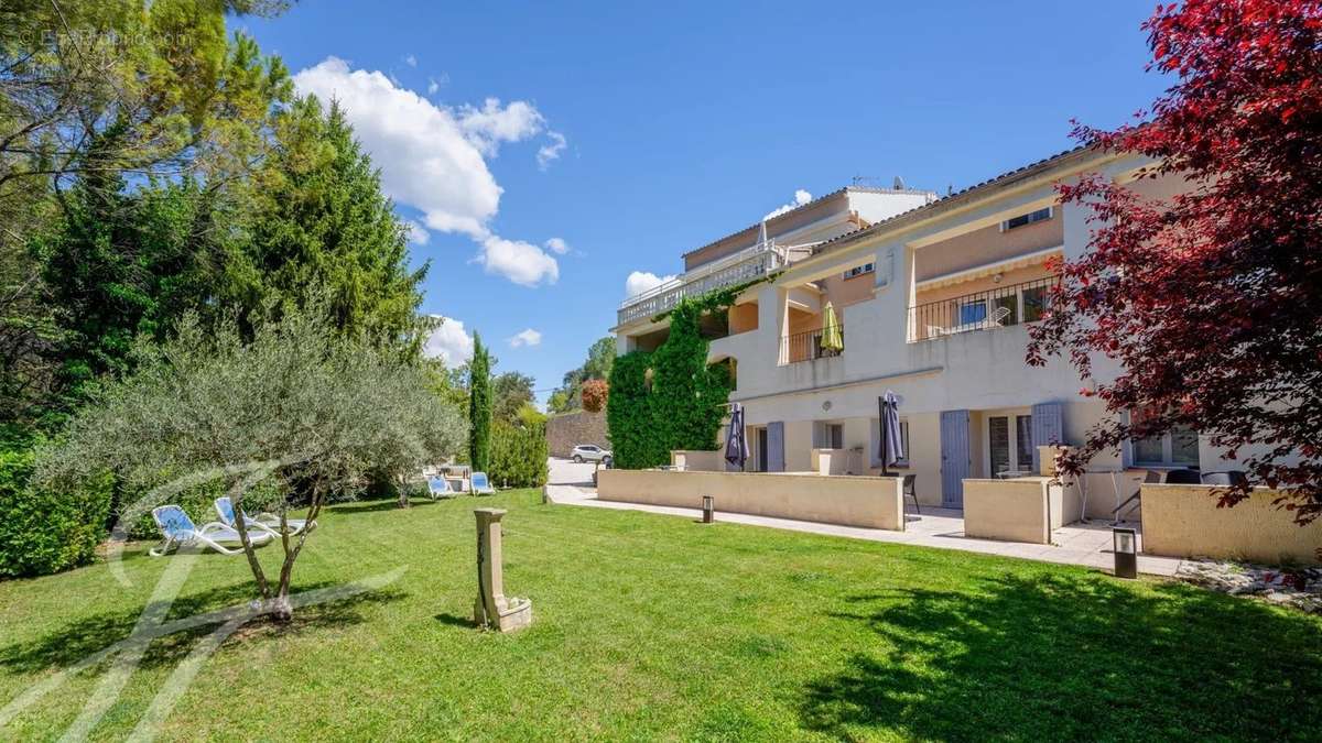 Maison à GREOUX-LES-BAINS