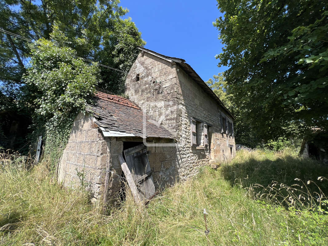 Maison à MANSAC