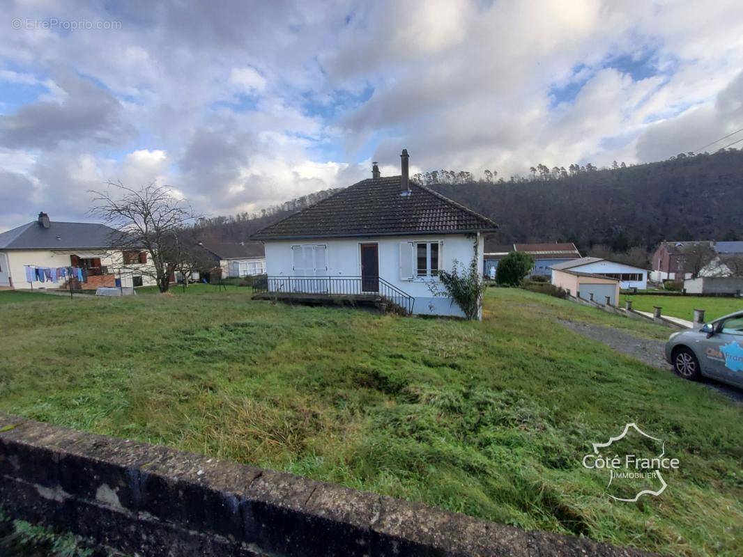 Maison à FUMAY