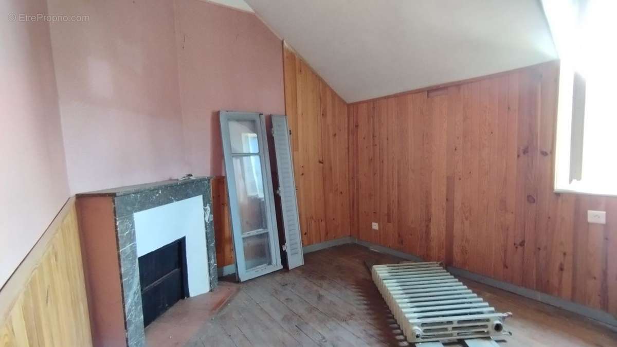 Appartement à SAINT-CHRISTOPHE-VALLON