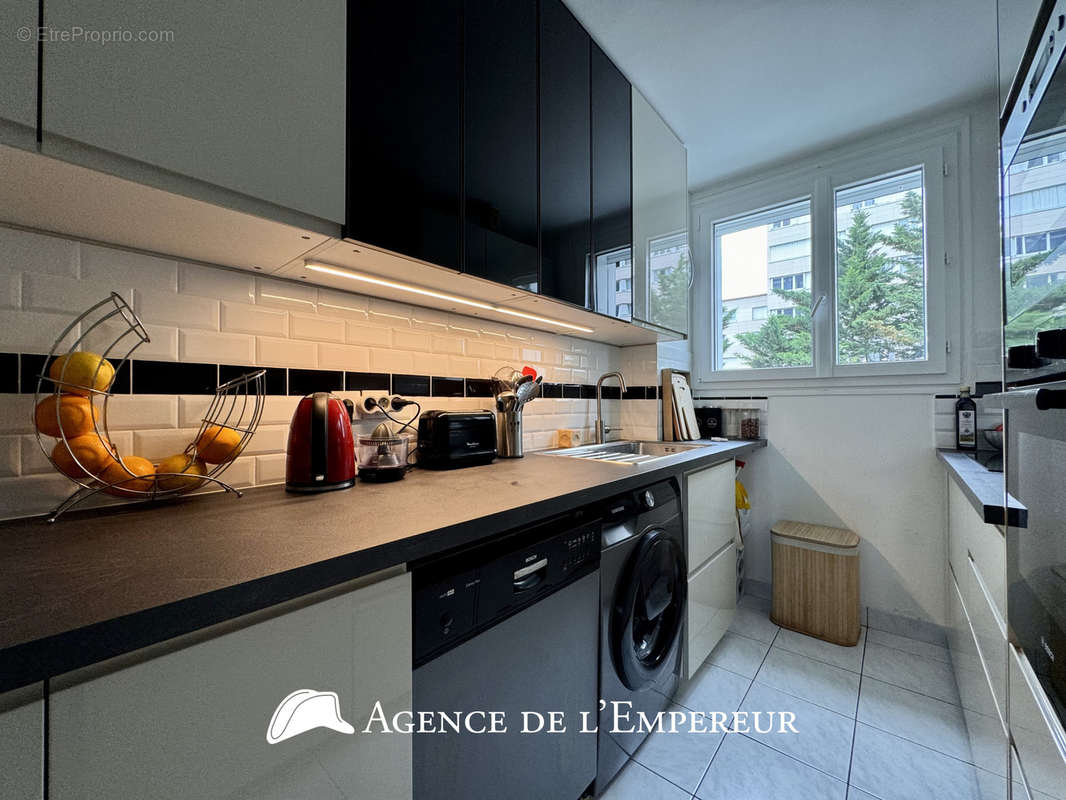 Appartement à RUEIL-MALMAISON