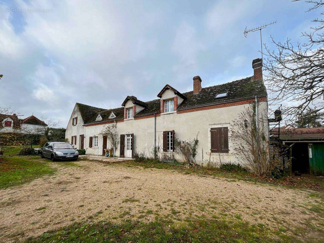 Maison à SAINT-CYR-EN-VAL