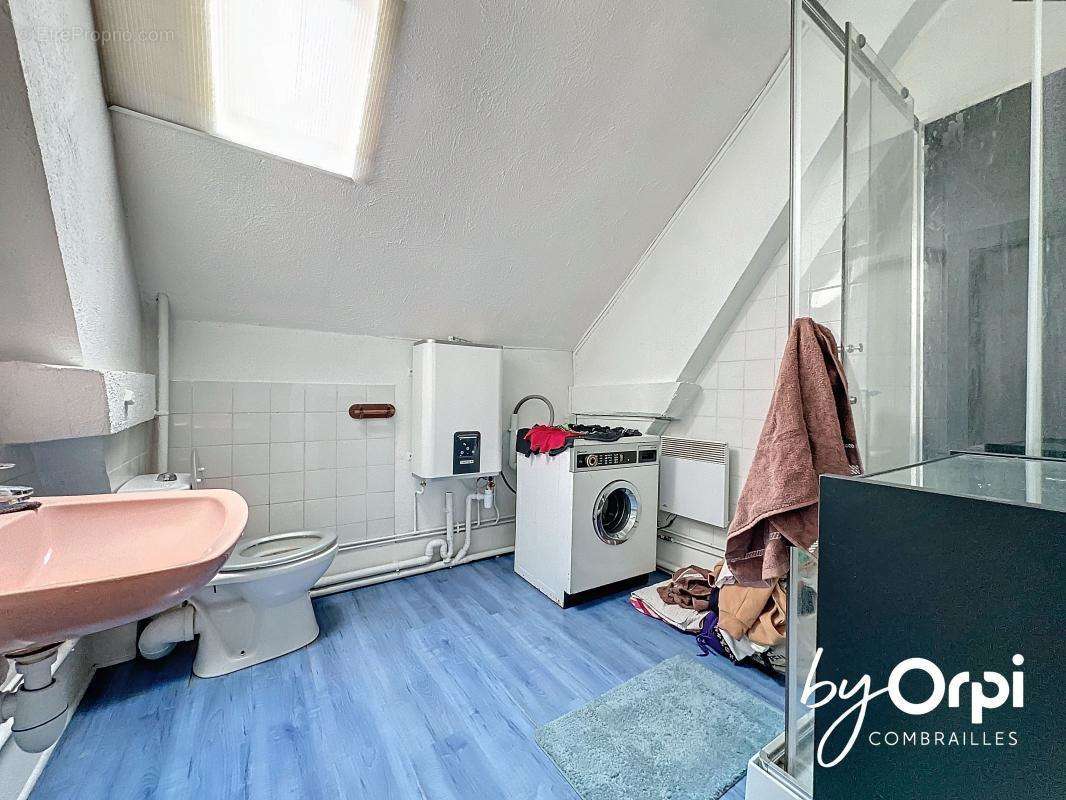 Appartement à COMMENTRY