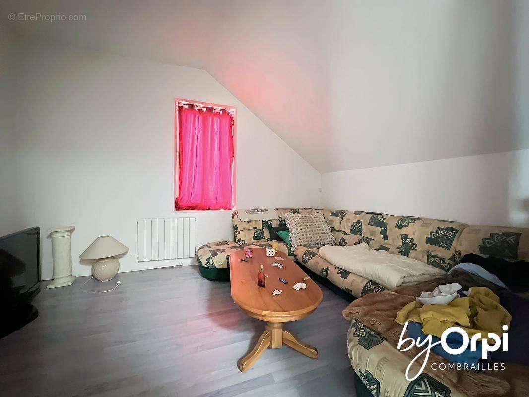 Appartement à COMMENTRY