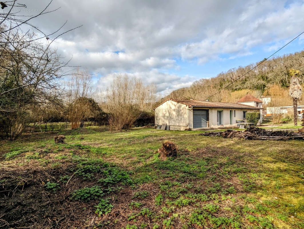 Maison à QUINSAC