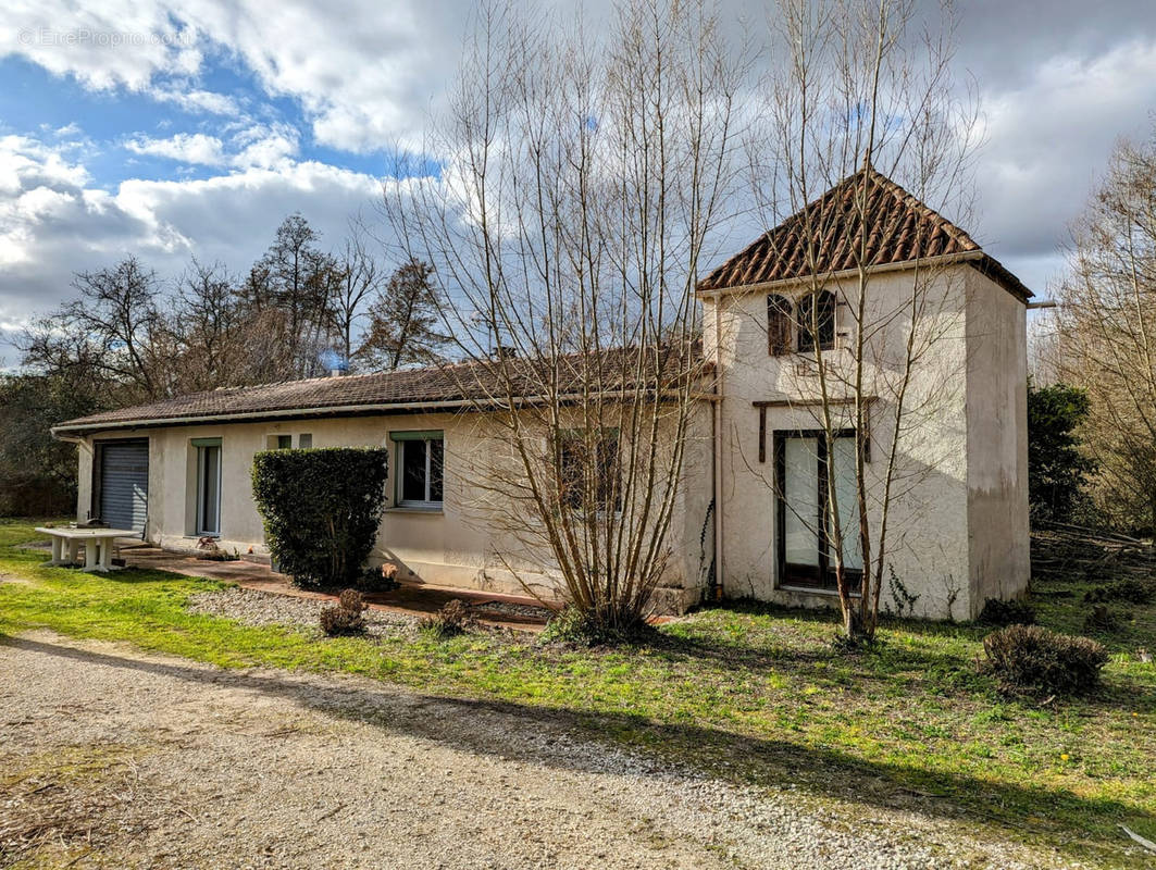 Maison à QUINSAC