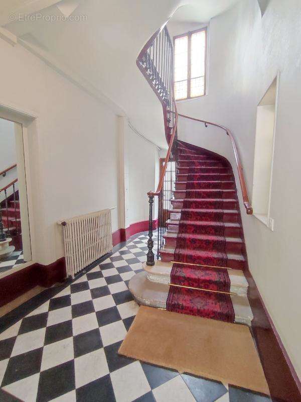 Appartement à PARIS-8E