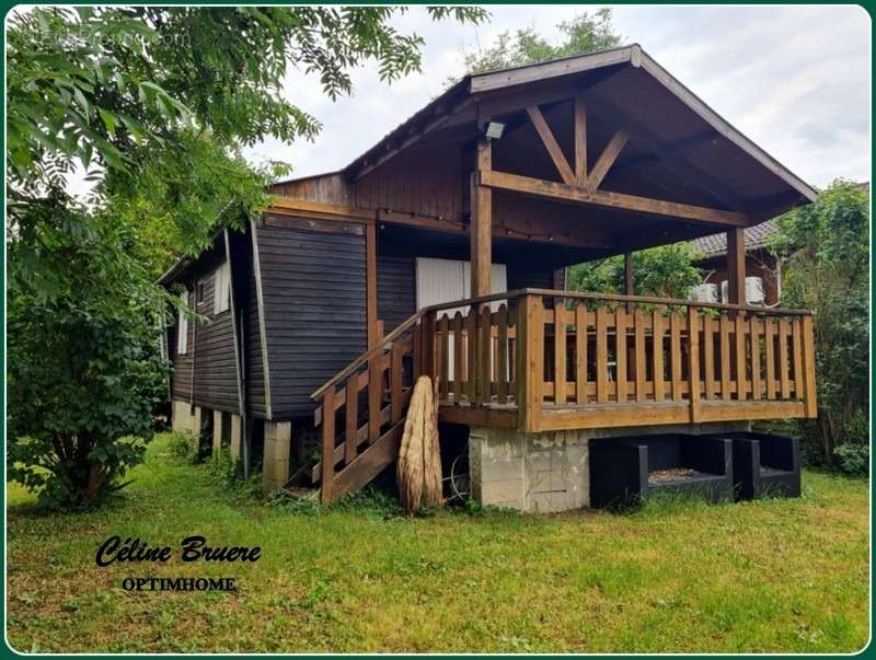 Maison à JUZIERS