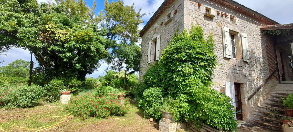 Maison à SERIGNAC