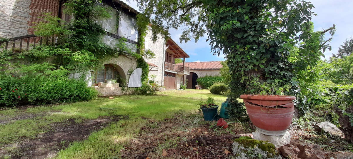 Maison à SERIGNAC