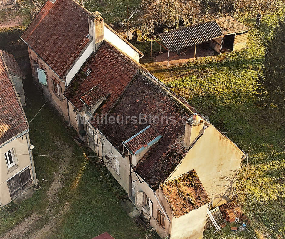 Maison à SAINT-GERAND-LE-PUY