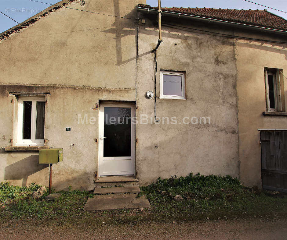 Maison à SAINT-GERAND-LE-PUY