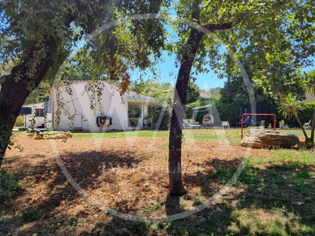 Maison à VALBONNE