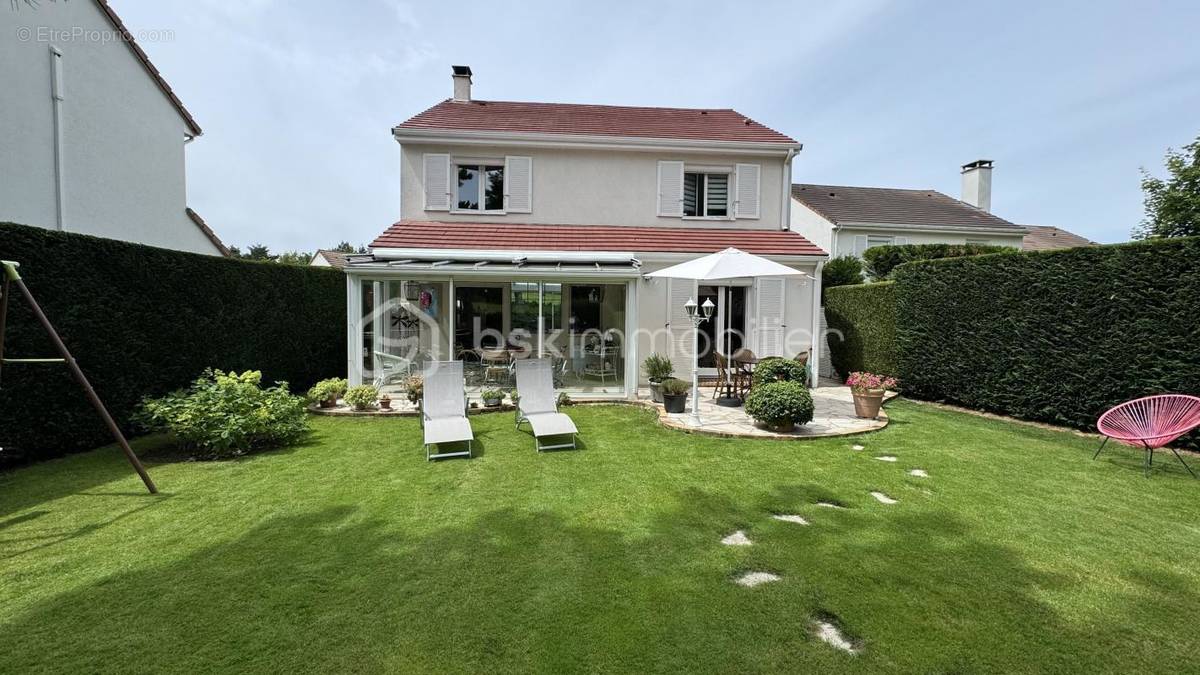 Maison à SAINT-GERMAIN-LES-CORBEIL