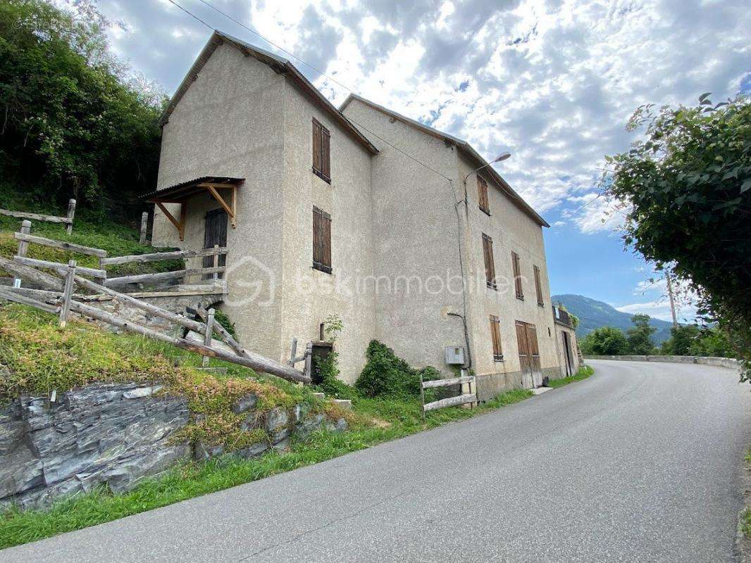 Maison à SEYNE