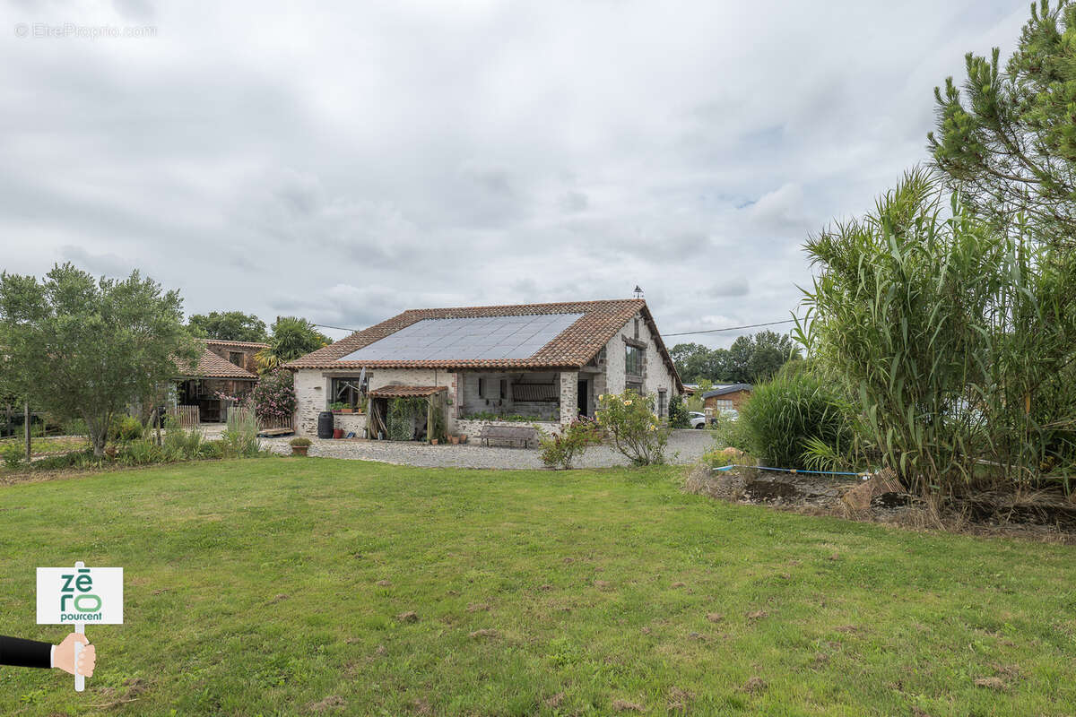 Maison à LE CHAMP-SAINT-PERE