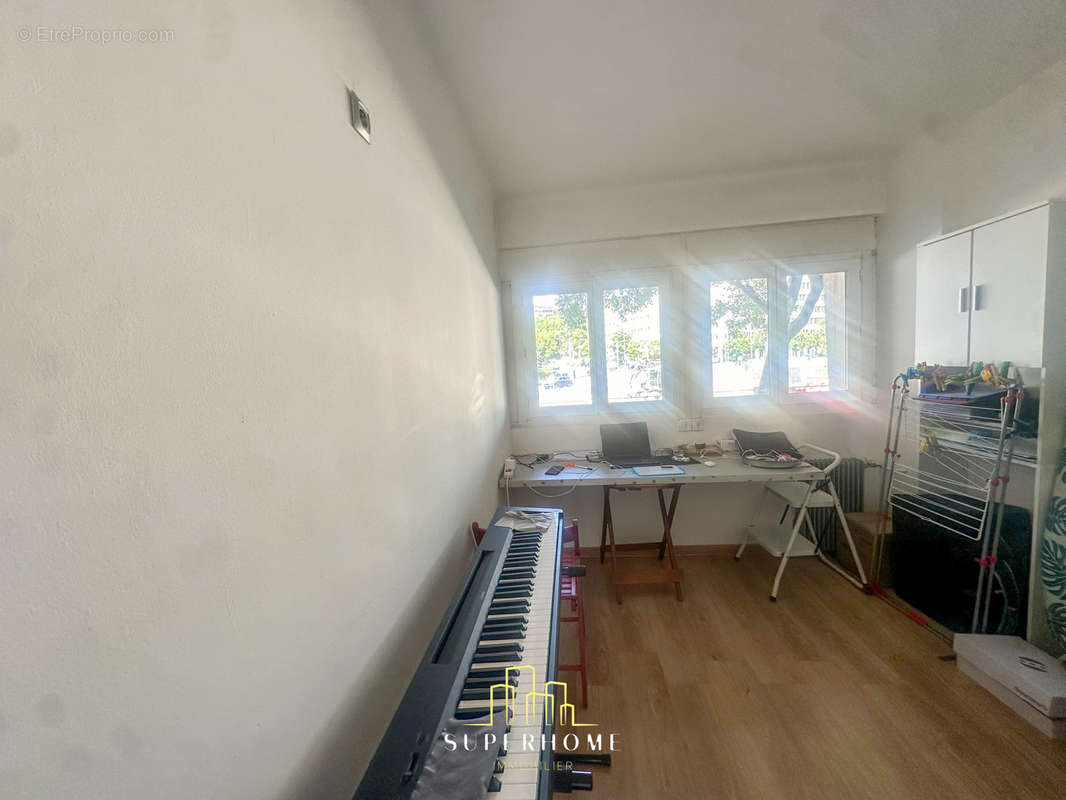 Appartement à MARSEILLE-6E