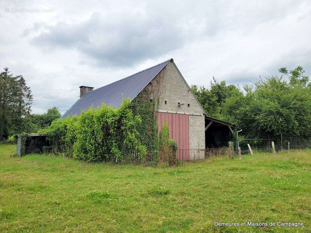 Maison à LE TEILLEUL