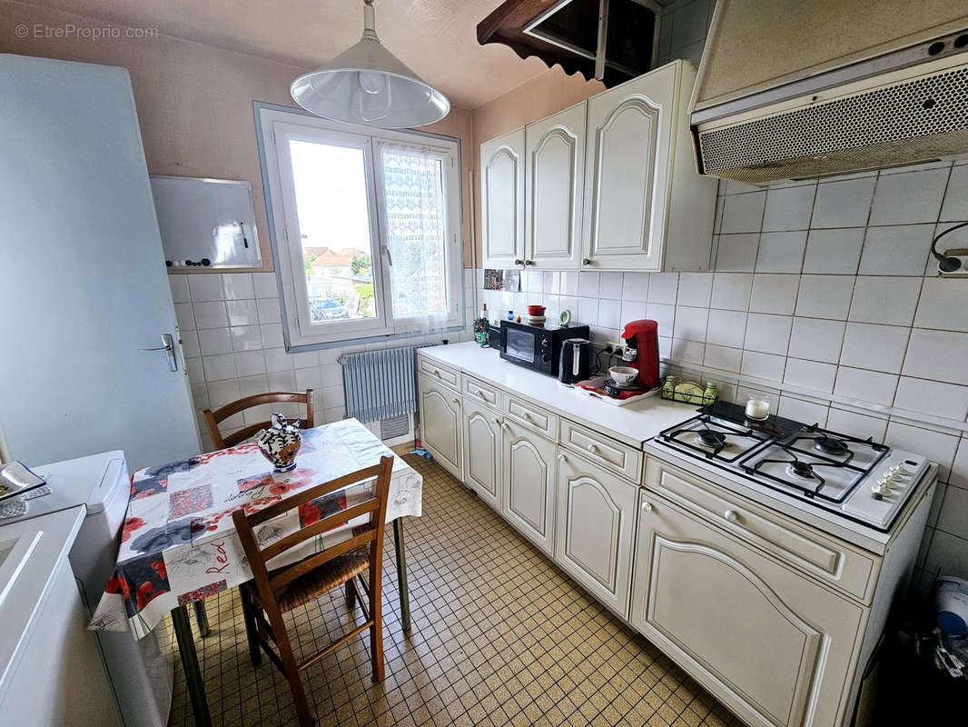 Appartement à AUREILHAN