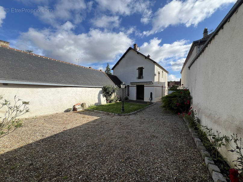 Maison à VILLEMEUX-SUR-EURE