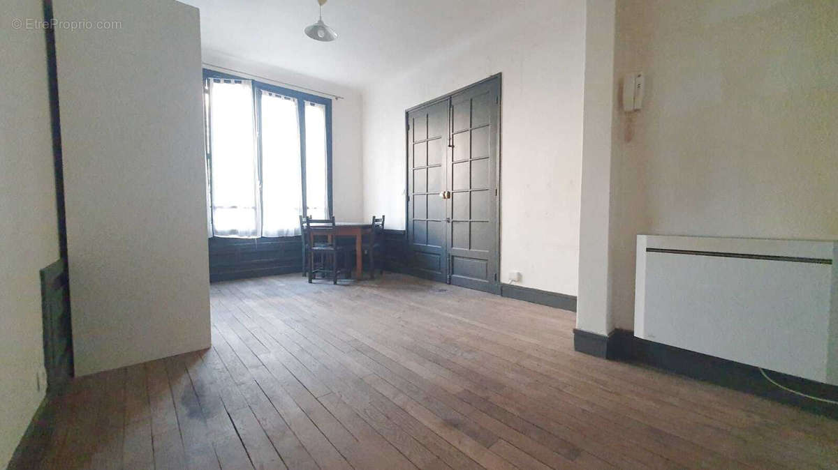 Appartement à ENGHIEN-LES-BAINS