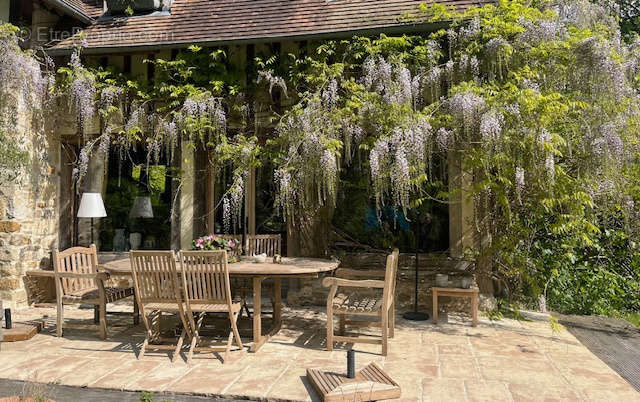 Maison à BONNEVILLE-SUR-TOUQUES