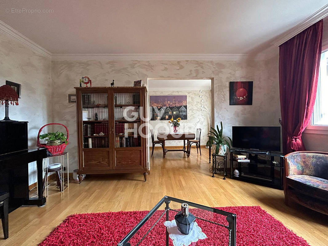 Appartement à NEUILLY-SUR-MARNE