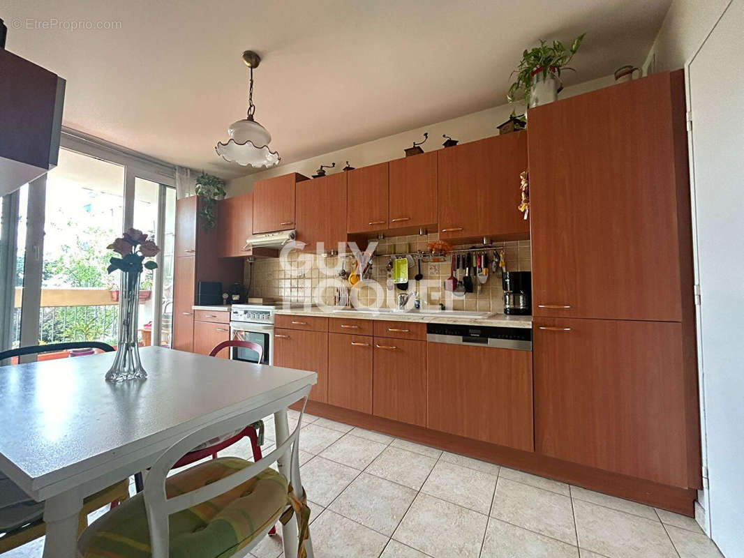 Appartement à NEUILLY-SUR-MARNE