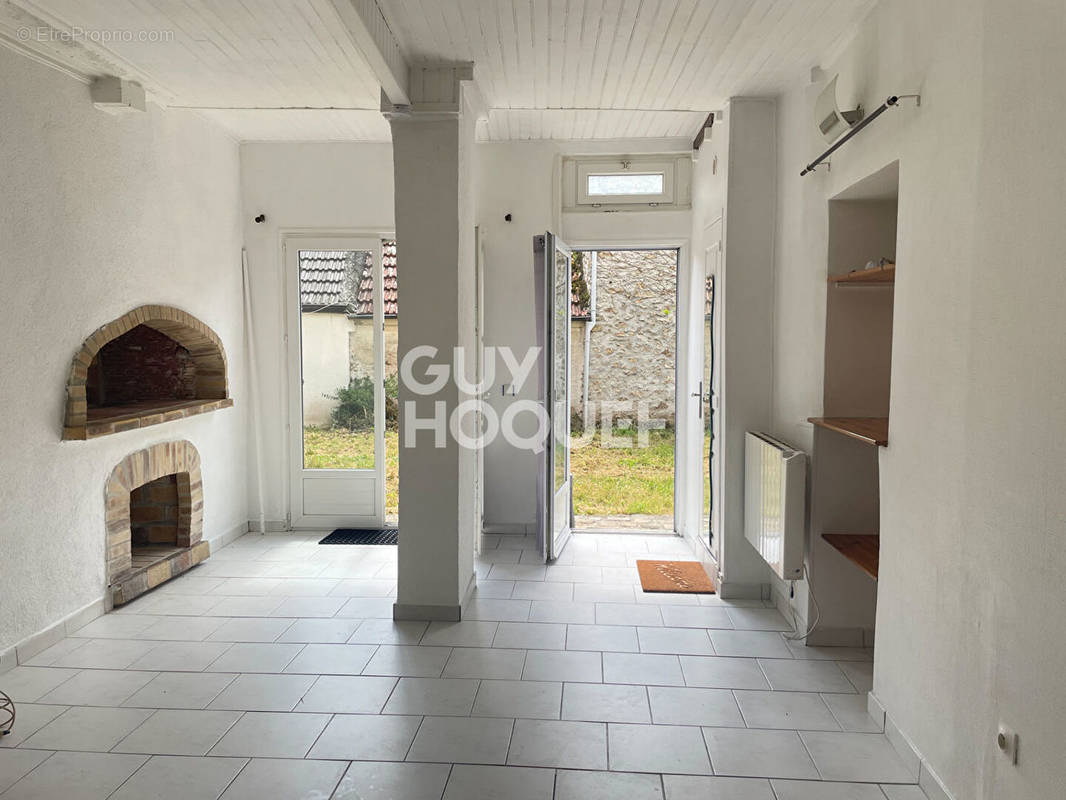 Appartement à SOISY-SUR-SEINE