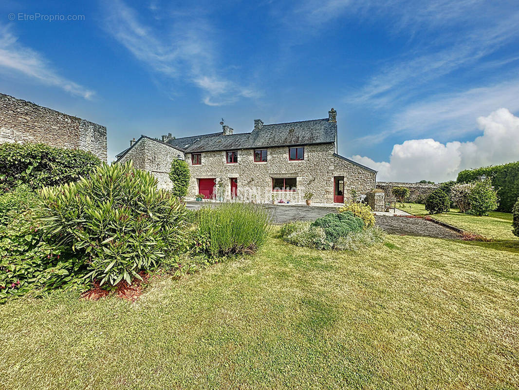 Maison à DINAN