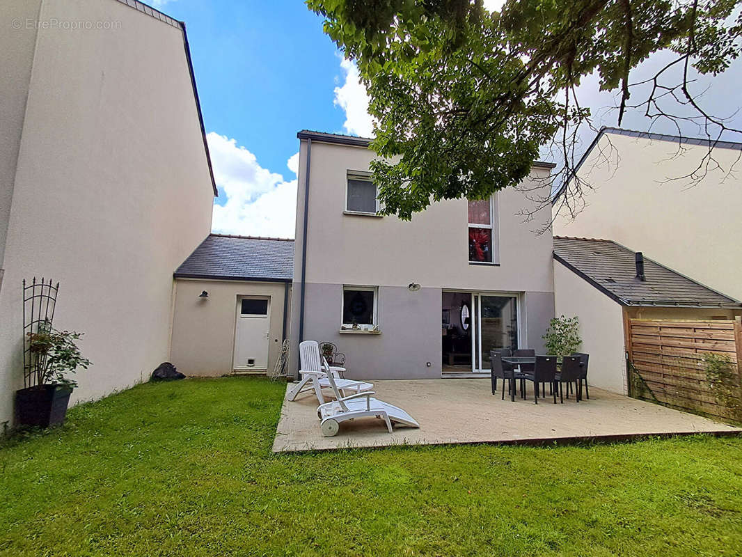 Maison à SAINTE-LUCE-SUR-LOIRE