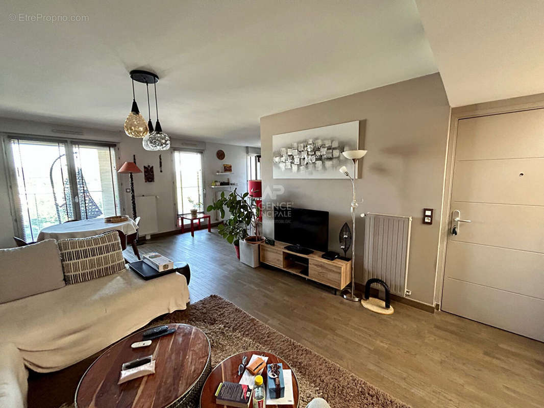 Appartement à CARRIERES-SOUS-POISSY