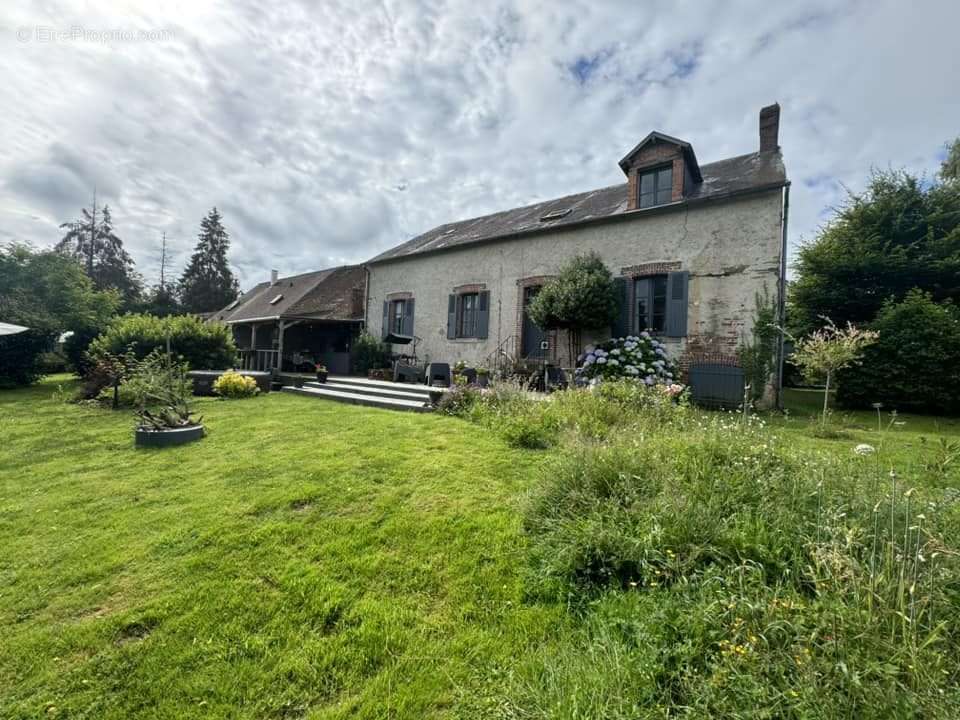 Maison à JOUAC