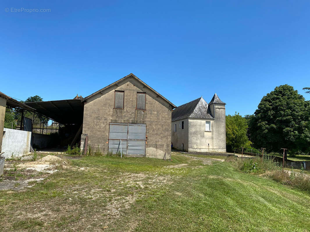 Maison à SAINT-MARTIAL-DE-NABIRAT