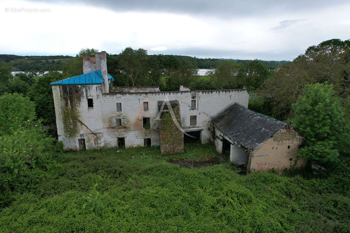 Maison à LA MENITRE